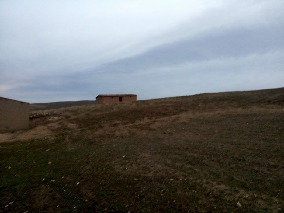 Uy sotiladi aytilishi 200 mln