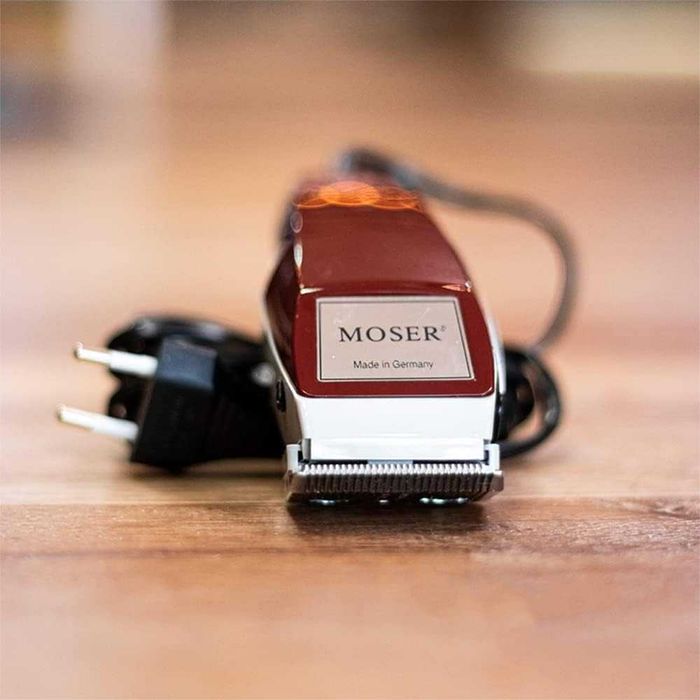 Машинка за подстригване Wahl Moser 1400 0.7-3 mm, червена