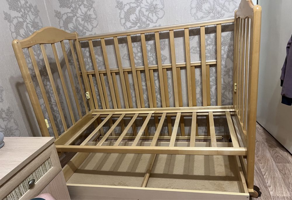 Кроватка детская