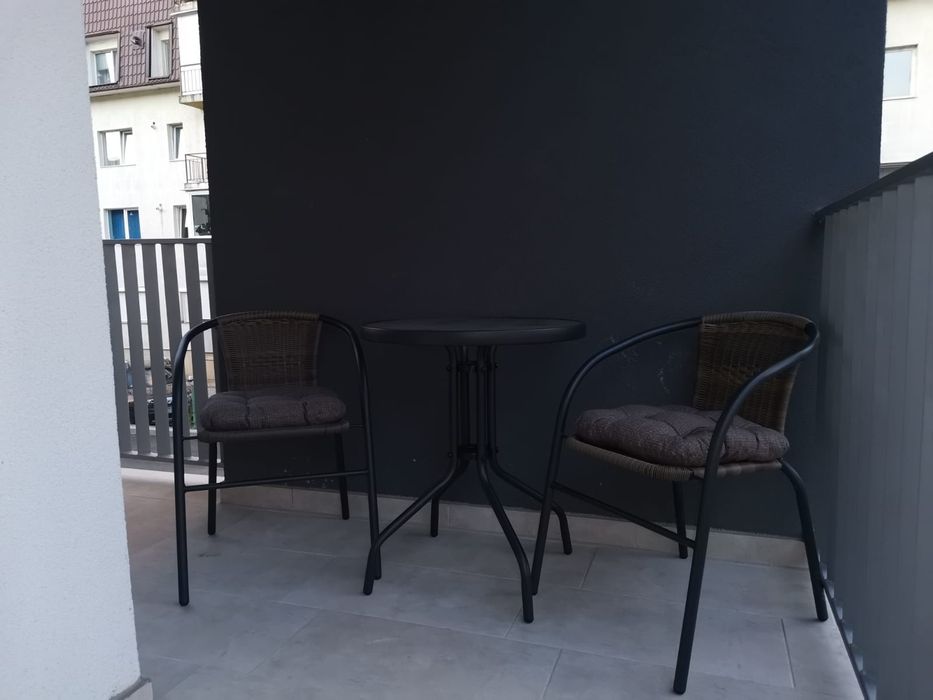 Închiriez apartament 2 camere