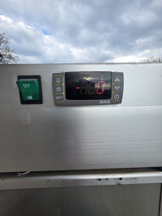 Италиански сладоледен фризер