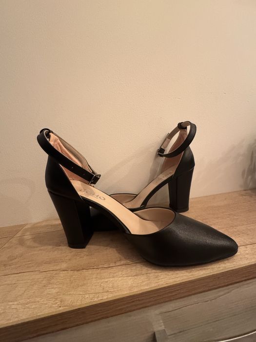 Pantofi cu toc calitativi