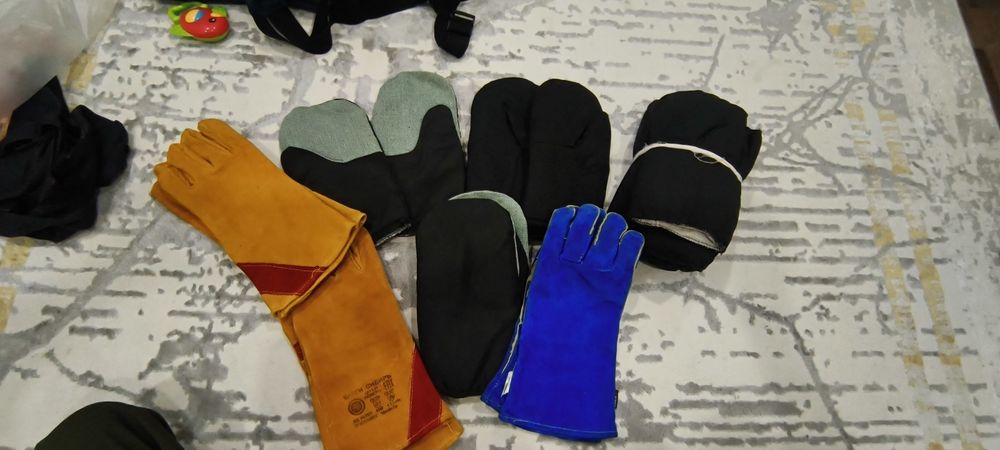 Продам зимние рабочие варежки, перчатки для сварки