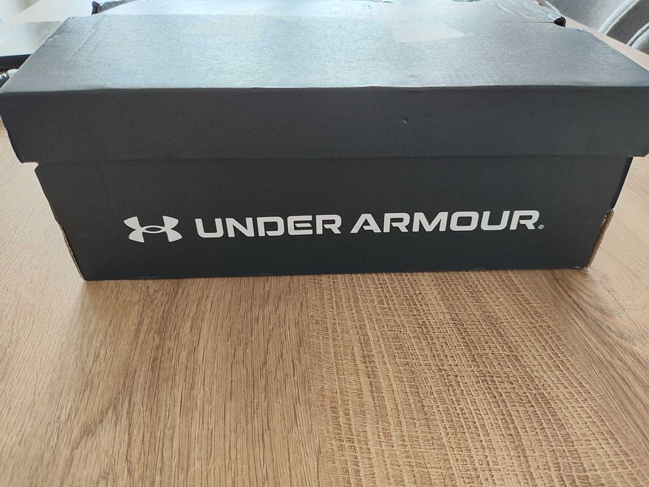 Маратонки UNDER ARMOUR за момче