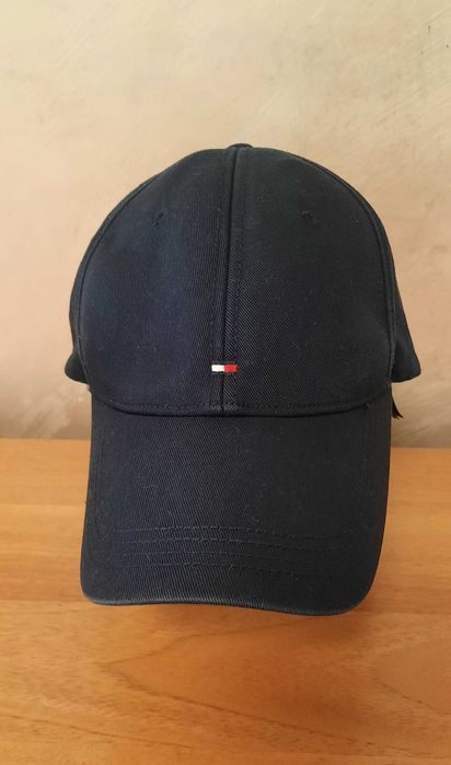 Tommy Hilfiger -Чисто Нова