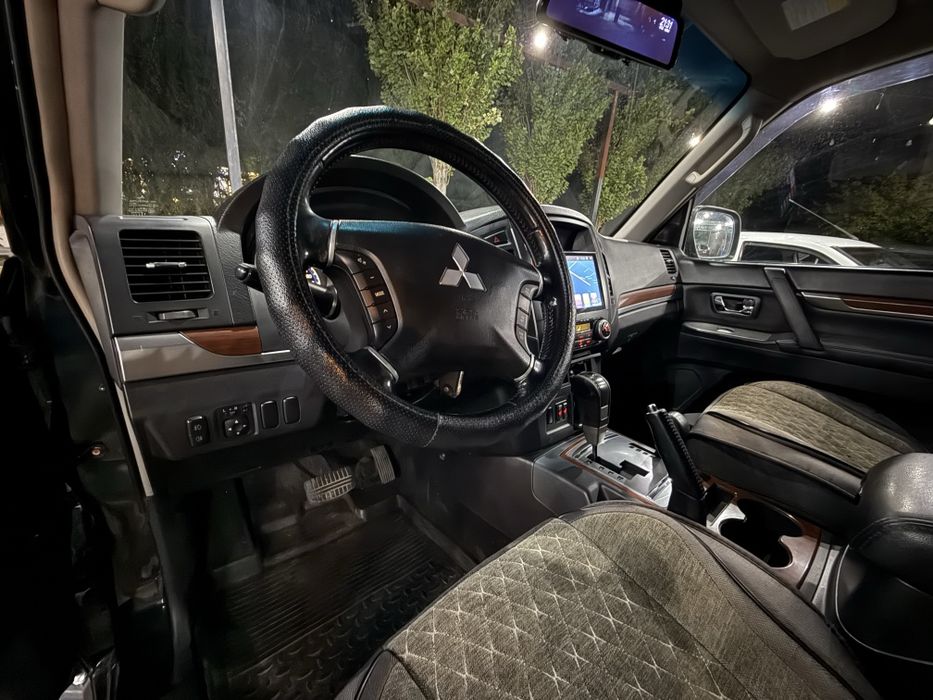 Mitsubishi pajero
