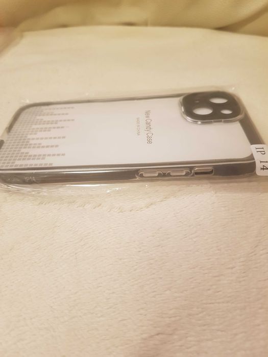 Калъфи за iPhone 14