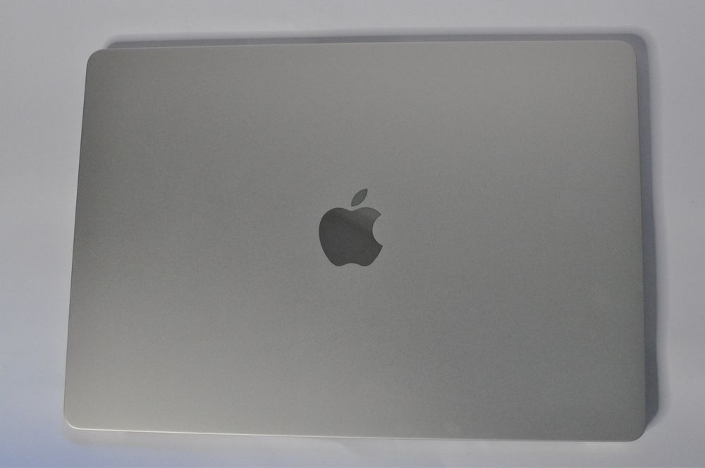 Macbook Air 15 M3 2024 16GB/512GB