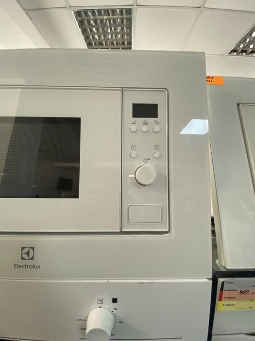Микровълнова за вграждане Electrolux, бяла ,60 см.17 л.