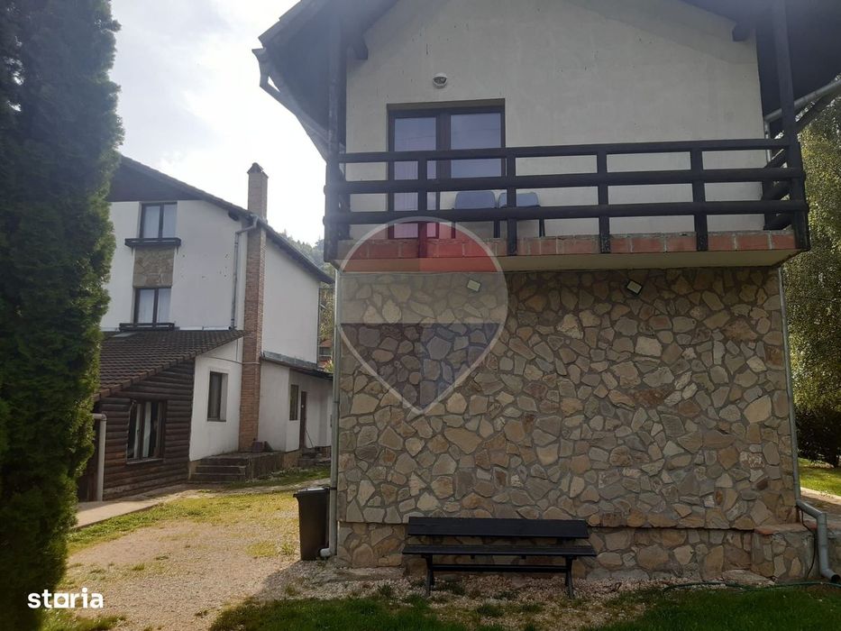 Casă / Vilă vacanta Moieciu, Brașov
