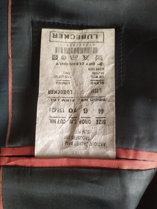 Продам мужской костюм