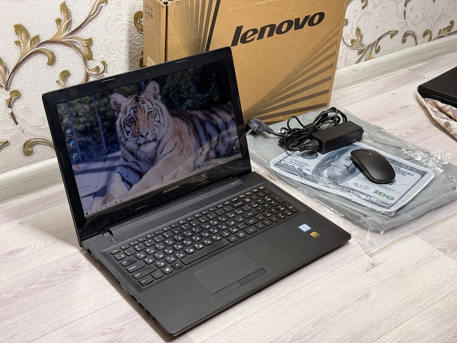 Lenovo ideapad SSD i3