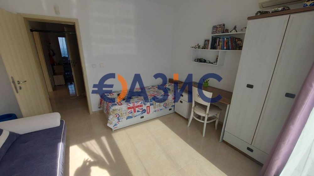 Тристаен апартамент в комплекс Golden Sea View, 96 кв.м., Поморие,