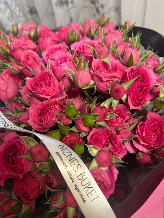 Букеты, кустовые розы