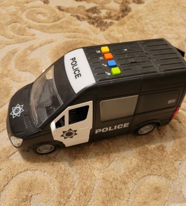 Masina dubita politie