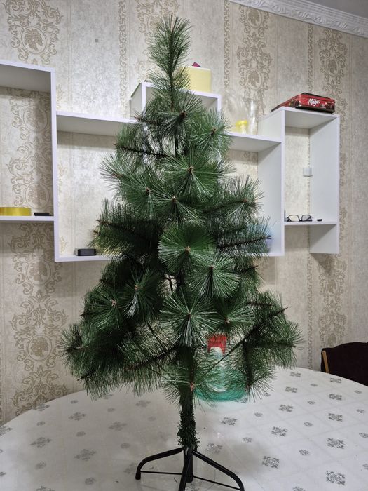 Продаю елку очен хороший