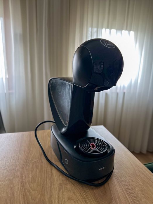 кафе машина KRUPS Dolce Gusto.