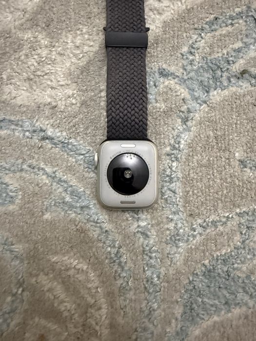 Продам Эпл вочи se