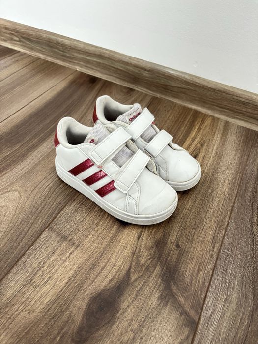 Adidas marime 26