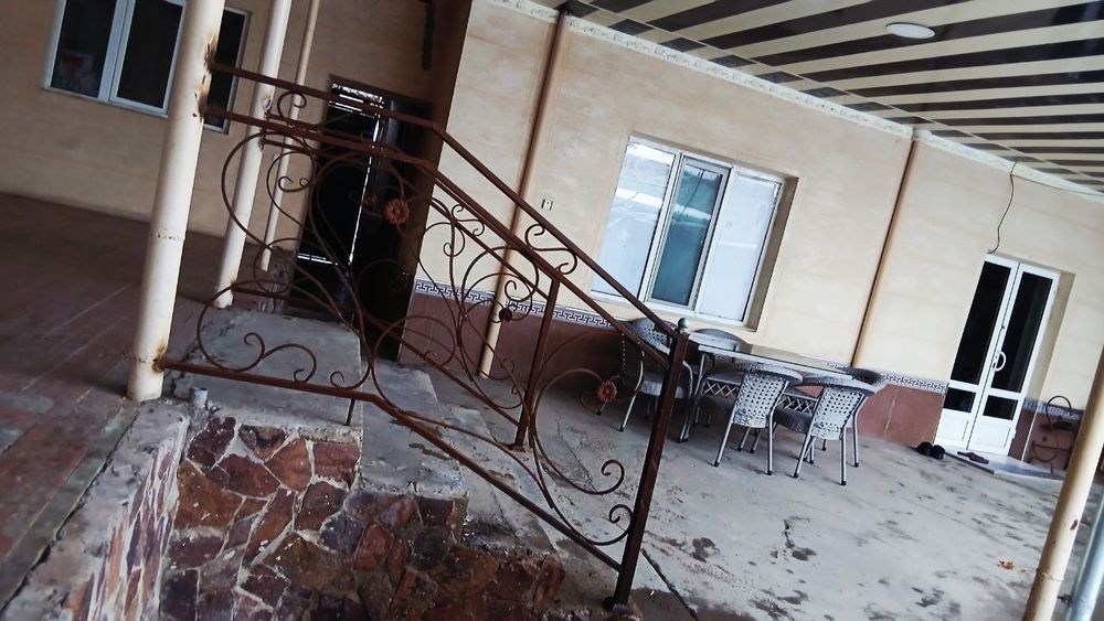 Nurafshon shahrida shoshilinch sotiladi