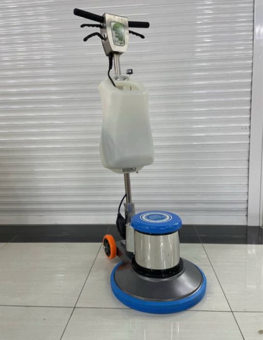 Gilam burchatka yuvish aparagi