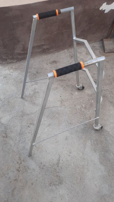 Ходунки для пожилых людей