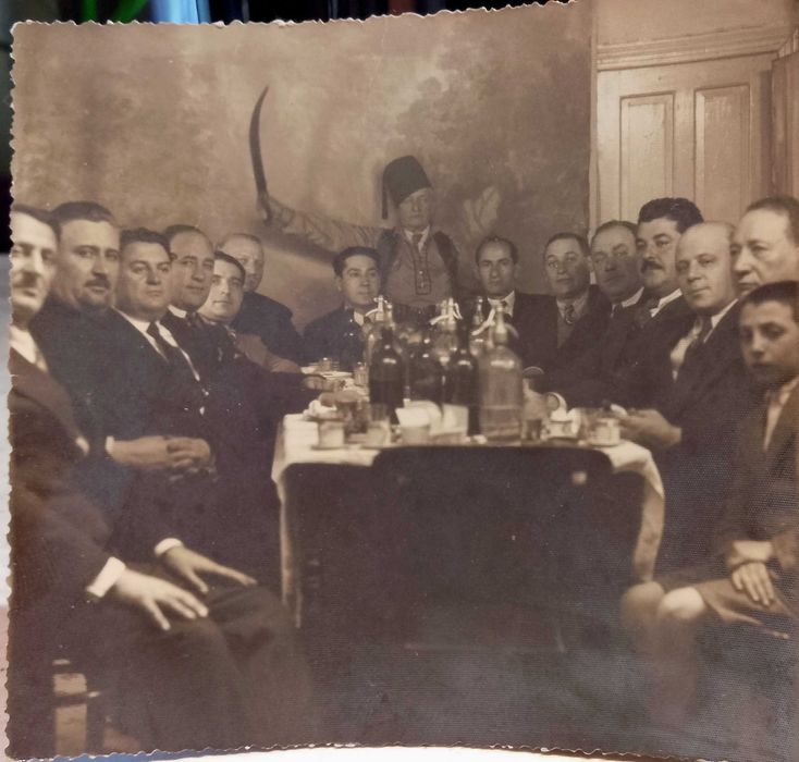 Foto adunare barbati origine islamica - autentica, unicat