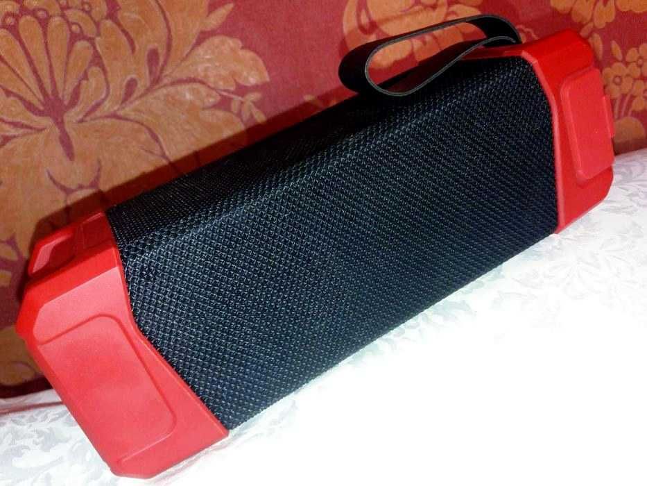 Колонку bluetooth Hoco CH6 с мощным звучанием продам.