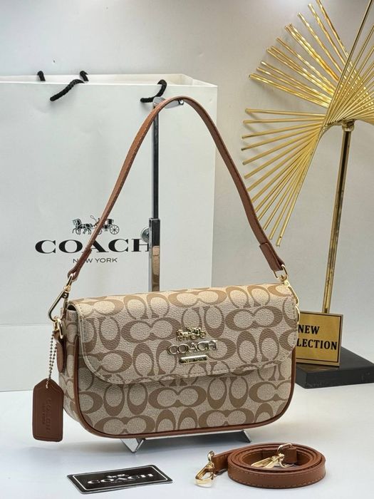 Geanta Coach noua !!! Dimensiuni 23/15 !!!