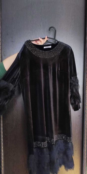 Вечерние платья срочно продаю