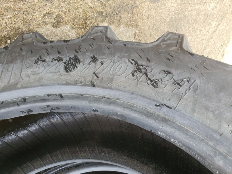 320/70R24 cauciucuri noi radiale Agrimax  BKT echivalent 11.2-24 KZX1