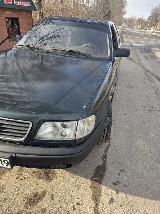 Ауди 100 с4 2.3  сатылады