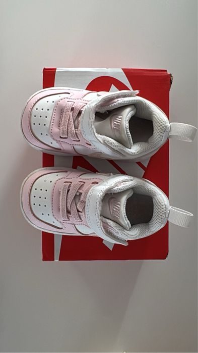 Обувки Nike за момиче