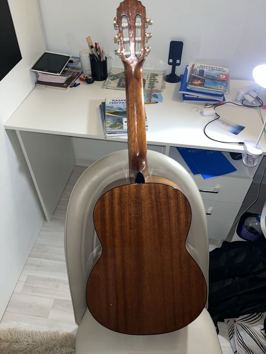Продаю две гитары Enjoy, Cort
