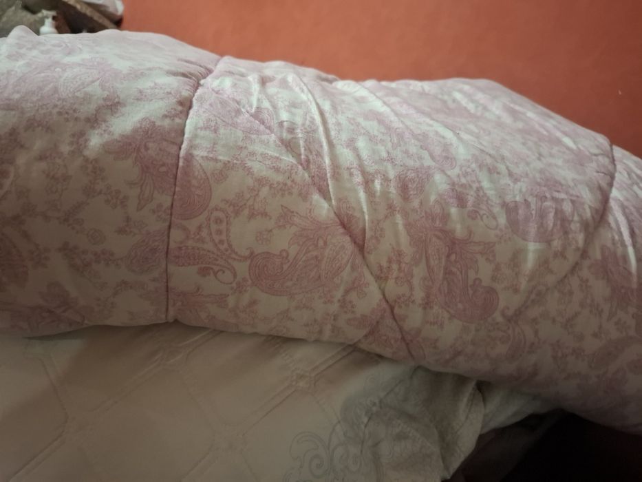 Продам подушку 2000