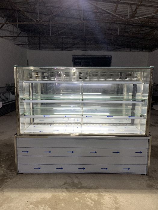 Витрина холодильник
