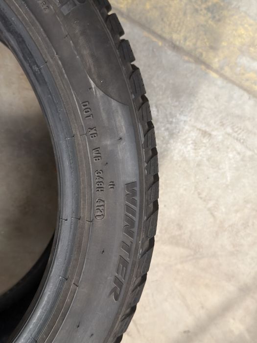 Vand 4 anvelope 235/45/18 pirelli de iarnă ca noi