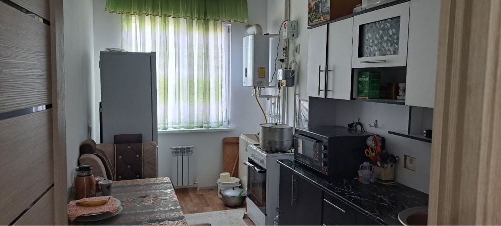 Барданкол Продается 3комнатная квартира