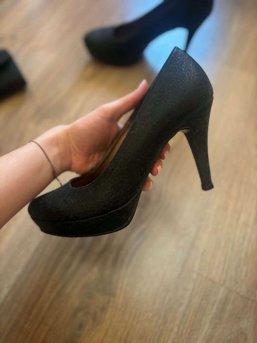 ПОДАРЯВАМ_Обувки ток_39 номер