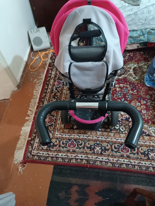 Продаю корейскую велоколяску для детей  в отличном состоянии 600000 су