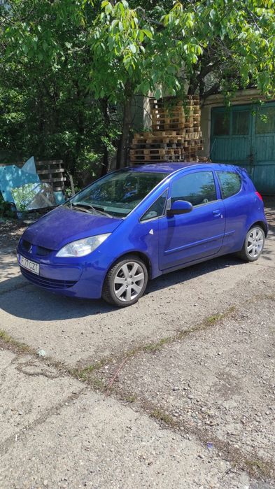 Vând Mitsubishi Colt