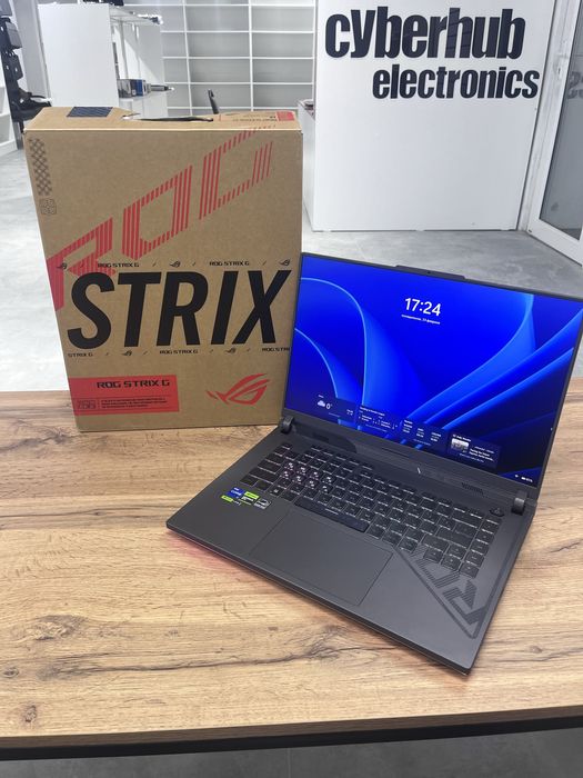 Игровой ноутбук ASUS ROG STRIX