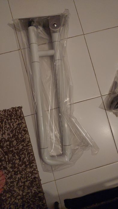 Поручни для туалета