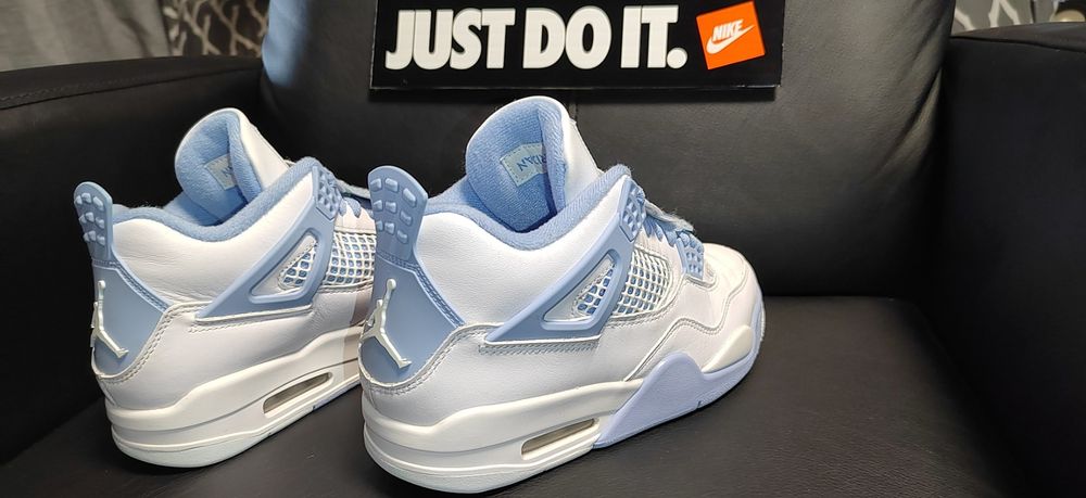 Nike Air Jordan 4 Retro "Forget me not" , номер 38,5