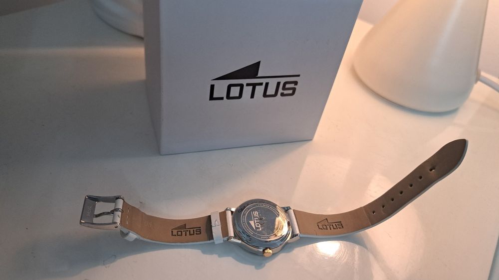 Ceas LOTUS original