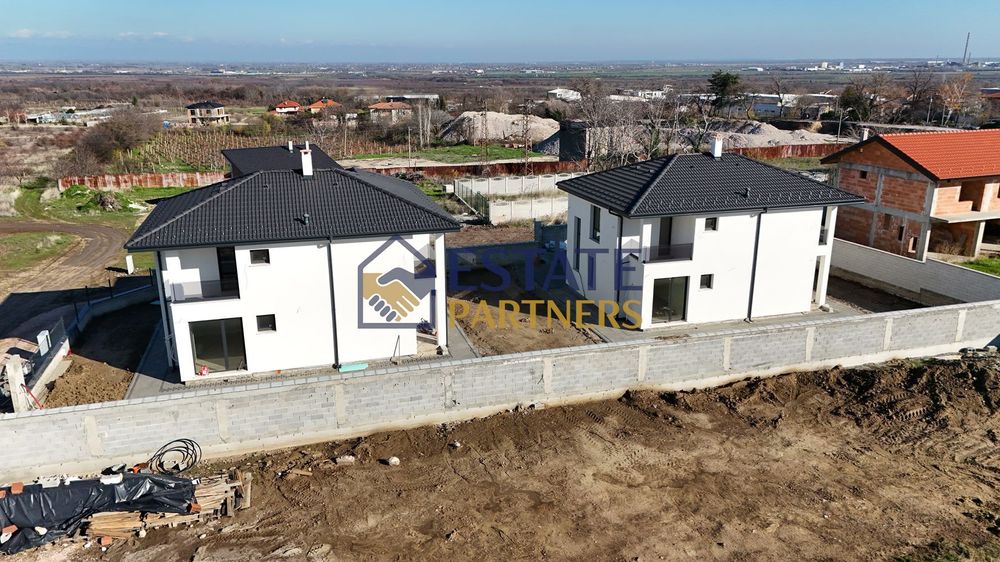 Къща в Пловдив, област-с.Брестник площ 226 цена 315000