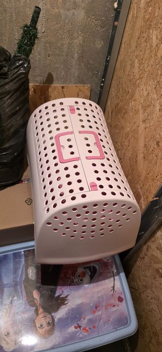 Cușcă transport catelus