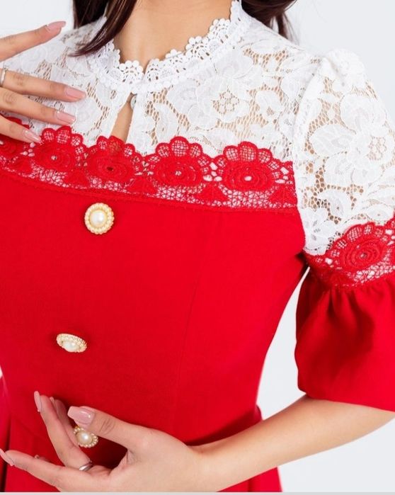 Жаңа көйлек этикеткасымен