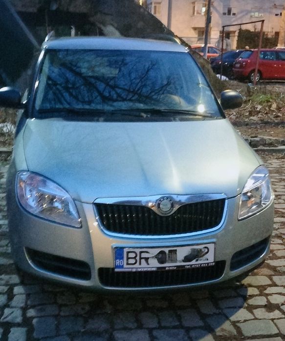 Vând Skoda Fabia