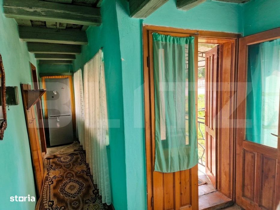 Casa individuala renovabila, teren 2300 mp, comuna Alunis
